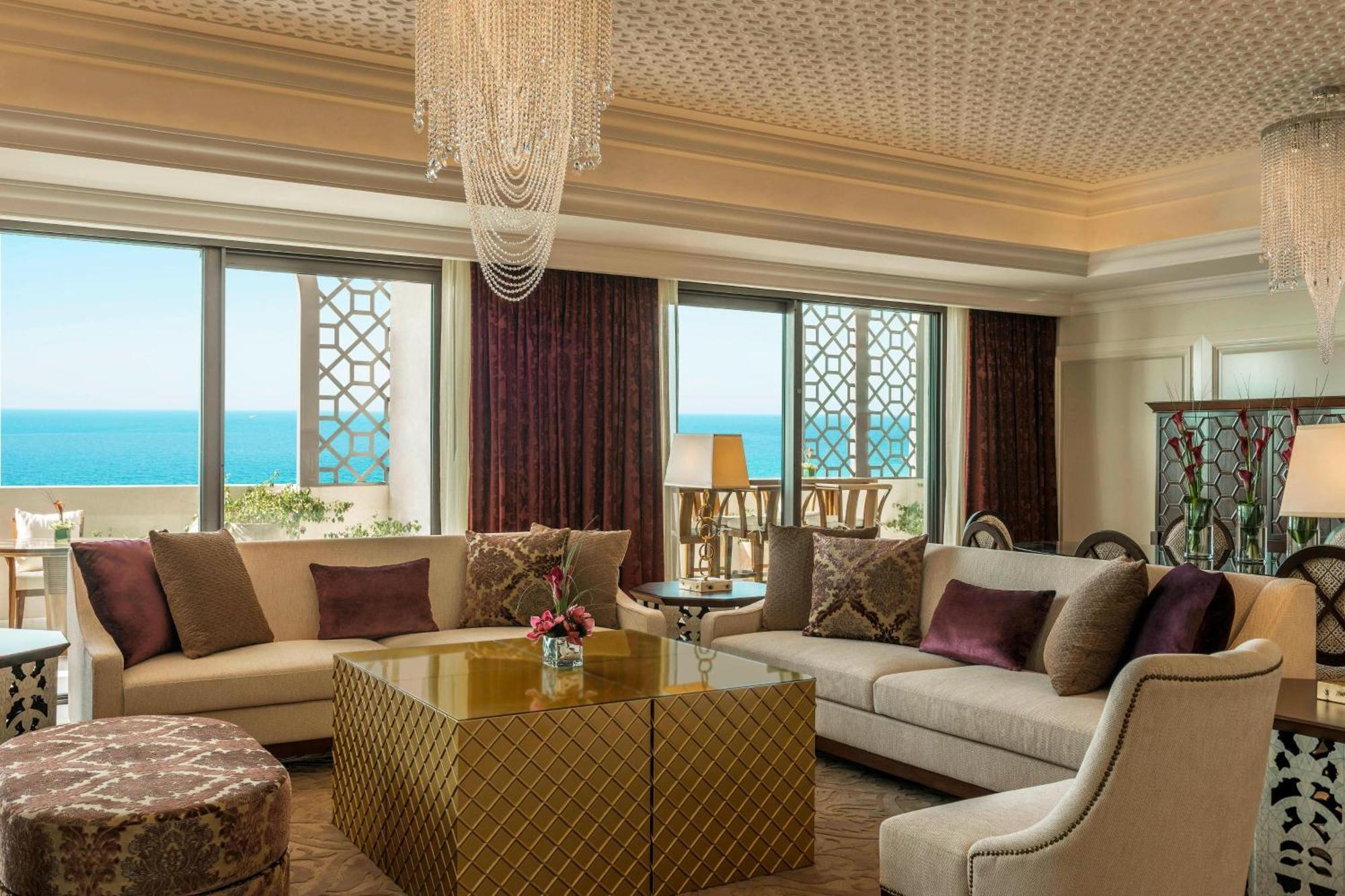 Ajman Saray, A Luxury Collection Resort, Αϊμάν Εξωτερικό φωτογραφία A living room at the Atlantis, The Royal